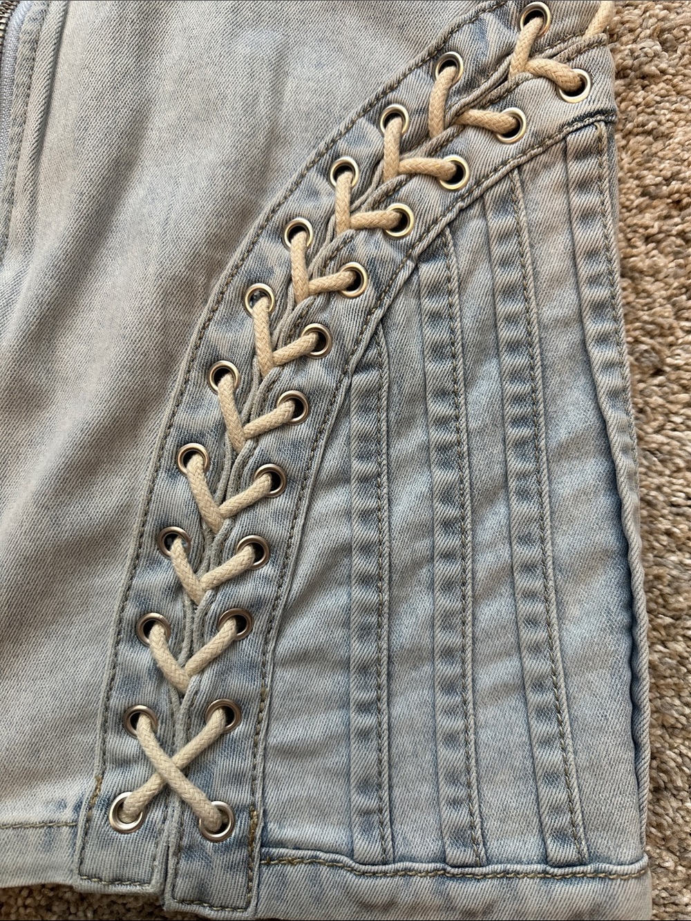 NWT AKIRA Light Wash Denim Mini Skirt Lace Up Sides Zipper Back Detail Size L - Picture 13 of 14